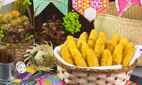 05-bolinho-e-caipira-tradicao-da-gastronomia-de-jacarei-anderson-porto-mendes