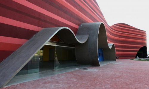 Foto3V_Educamais_fachada-550x393