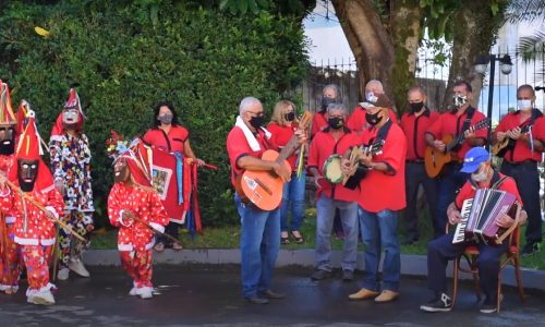 Gravação do vídeo em homenagem à Folia de Reis, no Museu de Antropologia do Vale do Paraíba. Créditos para o Coletivo Lacuna.