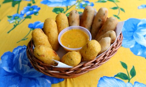 Registros-da-Feira-do-Bolinho-Caipira-2021-no-sistema-Pegue-e-Leve-ainda-na-pandemia.-Fotos-Alex-Brito-e-Leonardo-Ferreira-PMJ-1